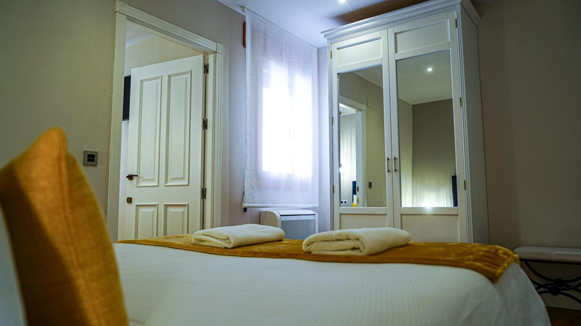 Apartamentos Puente Romano Suites Merida Exterior foto