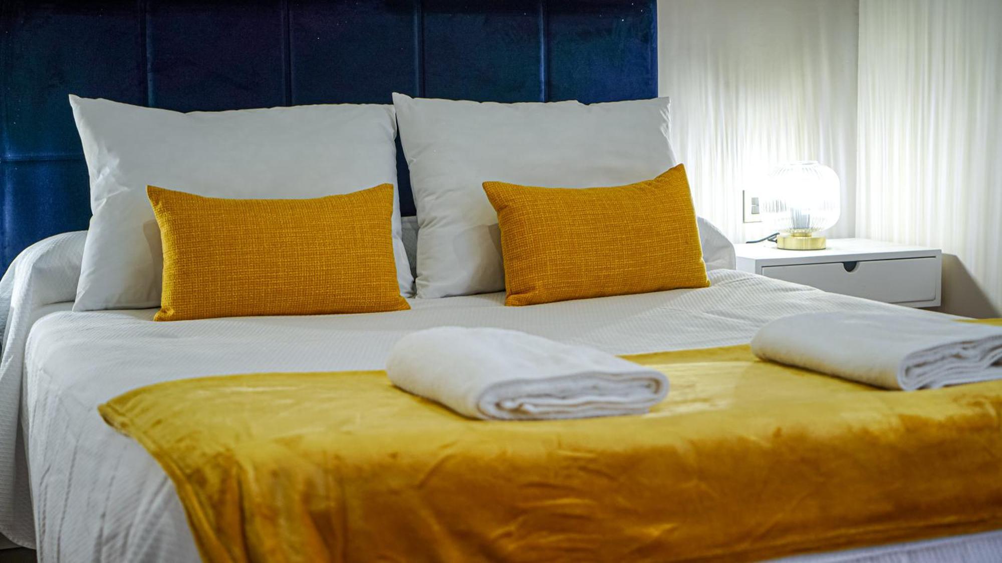 Apartamentos Puente Romano Suites Merida Exterior foto