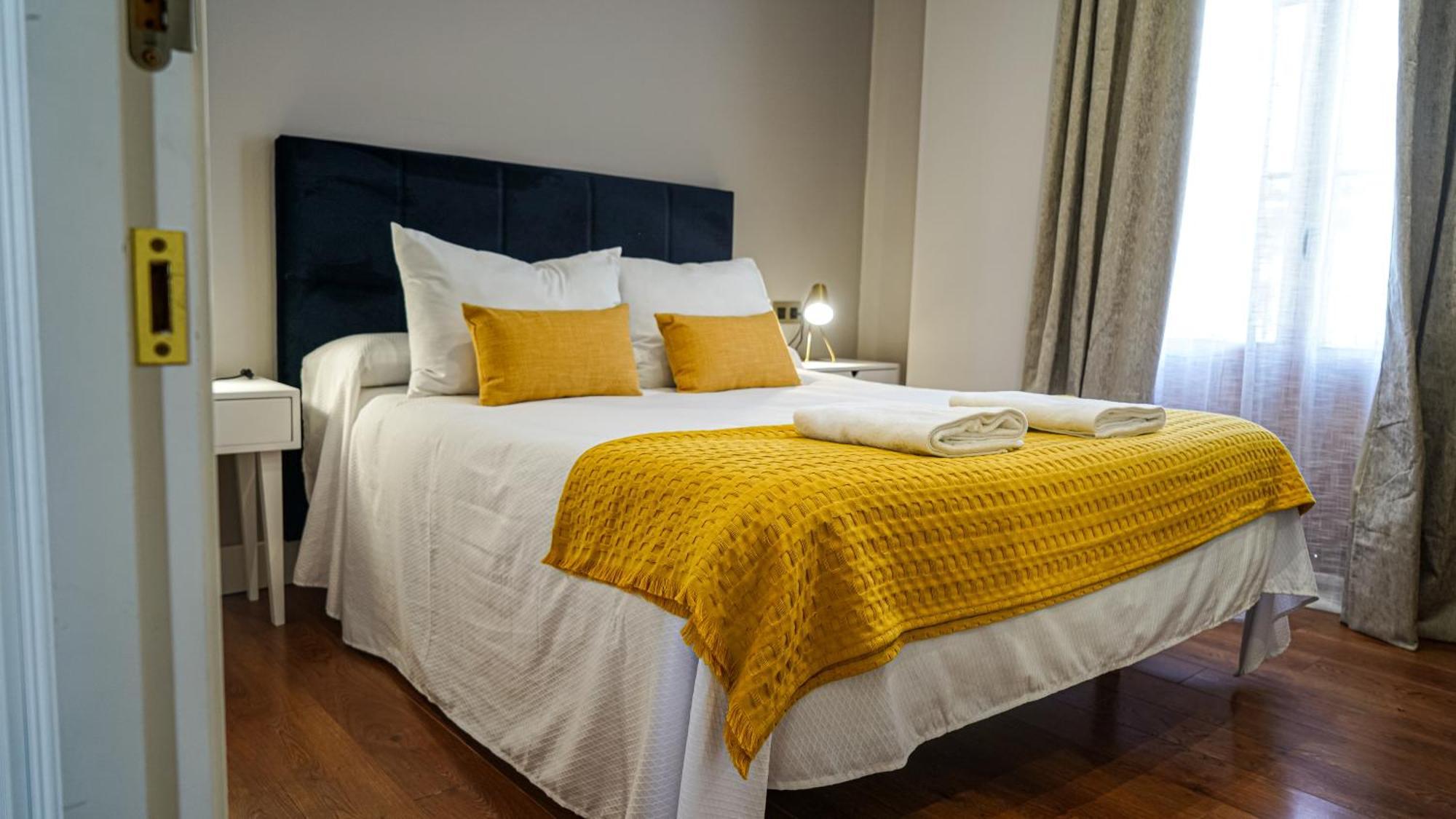 Apartamentos Puente Romano Suites Merida Exterior foto