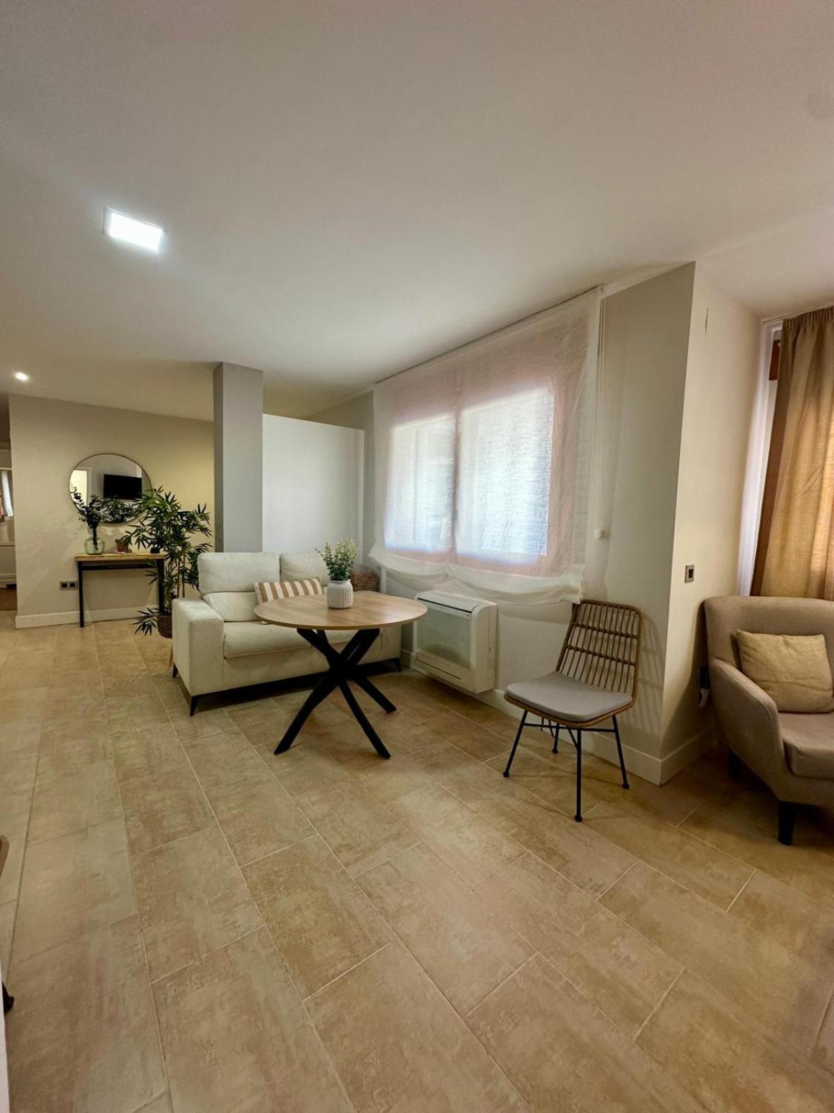 Apartamentos Puente Romano Suites Merida Exterior foto